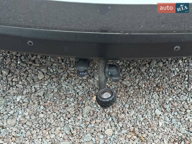 Сірий Хендай Туксон, об'ємом двигуна 1.69 л та пробігом 282 тис. км за 12000 $, фото 12 на Automoto.ua