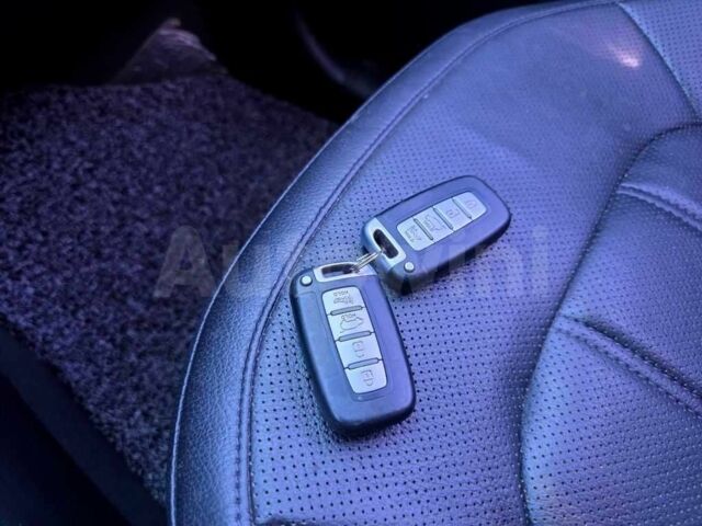 Сірий Хендай Туксон, об'ємом двигуна 2 л та пробігом 156 тис. км за 2500 $, фото 8 на Automoto.ua