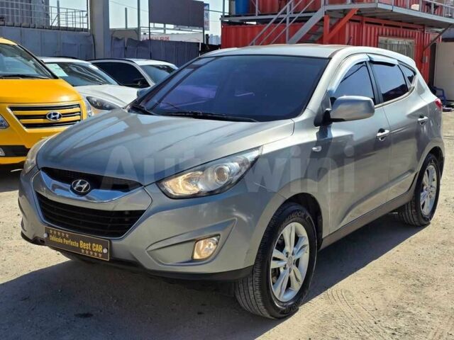 Сірий Хендай Туксон, об'ємом двигуна 2 л та пробігом 156 тис. км за 2500 $, фото 1 на Automoto.ua