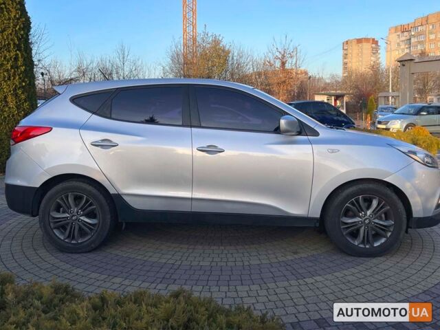Сірий Хендай Туксон, об'ємом двигуна 2 л та пробігом 159 тис. км за 14800 $, фото 7 на Automoto.ua