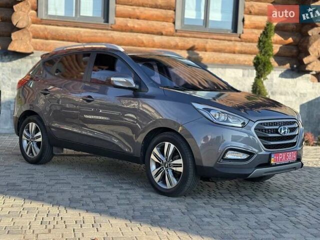 Сірий Хендай Туксон, об'ємом двигуна 2 л та пробігом 178 тис. км за 13800 $, фото 11 на Automoto.ua