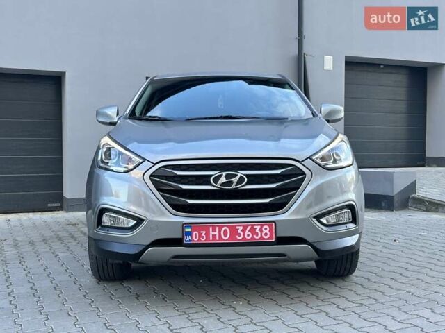 Хендай Туксон 2014 в Тернополе на Automoto.ua Серый Хендай Туксон, объемом двигателя 2 л и пробегом 187 тыс. км за 14700 $, фото 1 на Automoto.ua