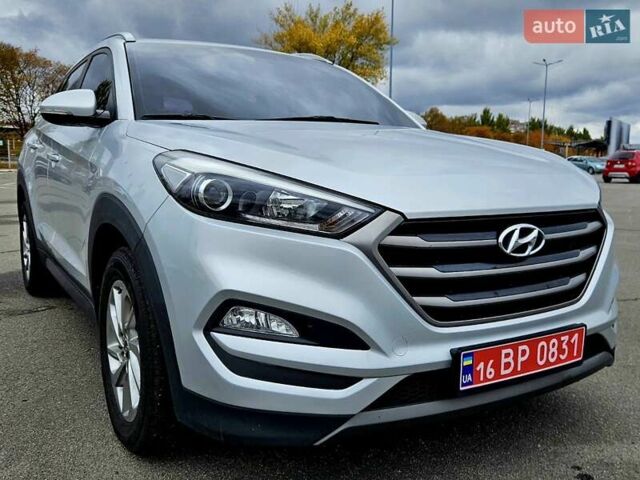 Хендай Туксон 2015 в Днепре (Днепропетровске) на Automoto.ua Серый Хендай Туксон, объемом двигателя 1.7 л и пробегом 145 тыс. км за 16700 $, фото 19 на Automoto.ua