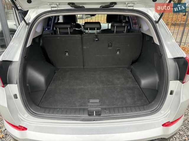 Серый Хендай Туксон, объемом двигателя 0 л и пробегом 139 тыс. км за 17700 $, фото 42 на Automoto.ua
