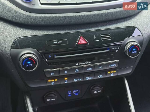 Серый Хендай Туксон, объемом двигателя 0 л и пробегом 139 тыс. км за 17700 $, фото 33 на Automoto.ua