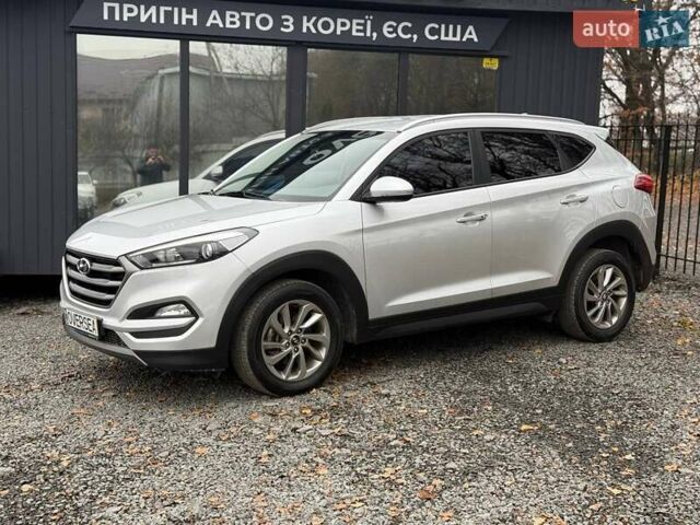 Серый Хендай Туксон, объемом двигателя 0 л и пробегом 139 тыс. км за 17700 $, фото 3 на Automoto.ua