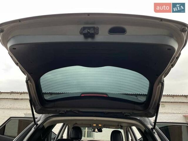 Серый Хендай Туксон, объемом двигателя 1.69 л и пробегом 293 тыс. км за 12950 $, фото 64 на Automoto.ua