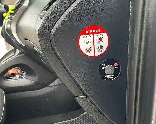 Серый Хендай Туксон, объемом двигателя 1.69 л и пробегом 293 тыс. км за 12950 $, фото 55 на Automoto.ua