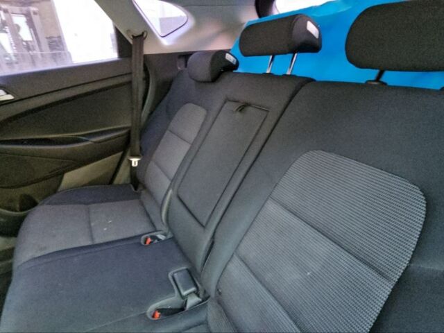 Сірий Хендай Туксон, об'ємом двигуна 1.7 л та пробігом 229 тис. км за 13300 $, фото 21 на Automoto.ua