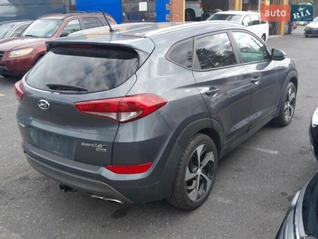 Хендай Туксон 2015 в Полтаве на Automoto.ua Серый Хендай Туксон, объемом двигателя 1.6 л и пробегом 174 тыс. км за 2550 $, фото 3 на Automoto.ua