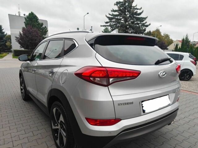 Сірий Хендай Туксон, об'ємом двигуна 2 л та пробігом 143 тис. км за 8000 $, фото 10 на Automoto.ua