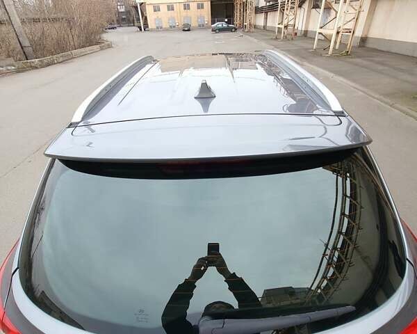 Серый Хендай Туксон, объемом двигателя 1.7 л и пробегом 290 тыс. км за 12800 $, фото 11 на Automoto.ua