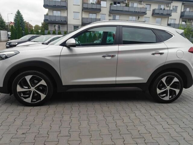 Сірий Хендай Туксон, об'ємом двигуна 2 л та пробігом 143 тис. км за 8000 $, фото 9 на Automoto.ua