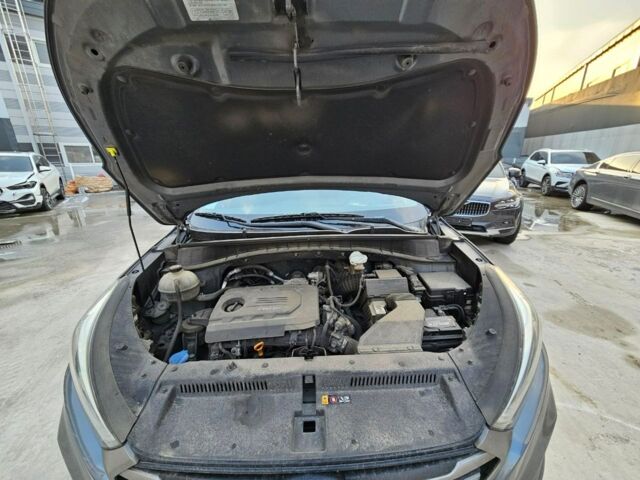 Сірий Хендай Туксон, об'ємом двигуна 1.7 л та пробігом 229 тис. км за 13300 $, фото 11 на Automoto.ua