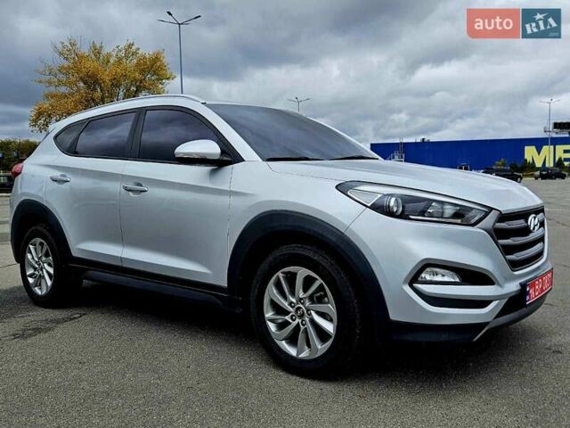 Хендай Туксон 2015 в Днепре (Днепропетровске) на Automoto.ua Серый Хендай Туксон, объемом двигателя 1.7 л и пробегом 145 тыс. км за 16700 $, фото 16 на Automoto.ua