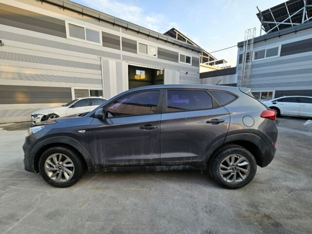 Сірий Хендай Туксон, об'ємом двигуна 1.7 л та пробігом 229 тис. км за 13300 $, фото 2 на Automoto.ua