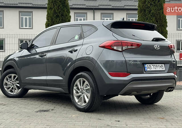 Сірий Хендай Туксон, об'ємом двигуна 2 л та пробігом 203 тис. км за 18300 $, фото 9 на Automoto.ua