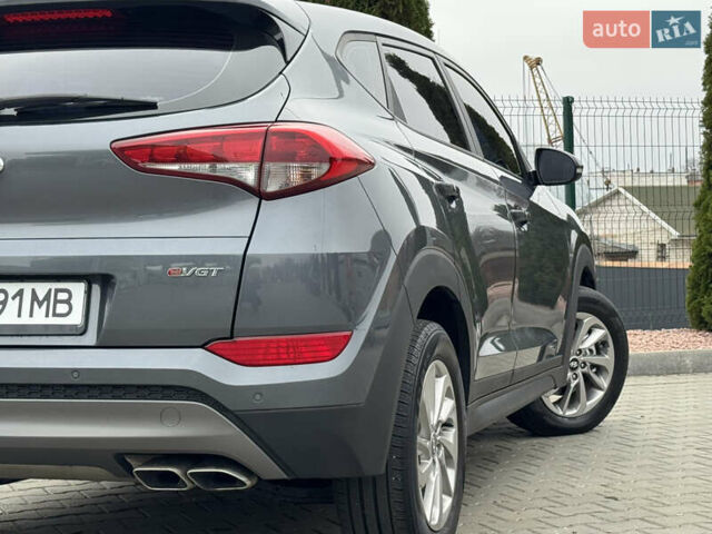 Сірий Хендай Туксон, об'ємом двигуна 2 л та пробігом 203 тис. км за 18300 $, фото 12 на Automoto.ua