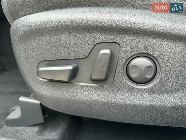 Серый Хендай Туксон, объемом двигателя 2 л и пробегом 130 тыс. км за 22500 $, фото 40 на Automoto.ua