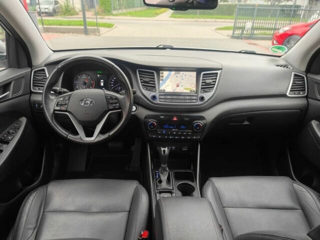 Сірий Хендай Туксон, об'ємом двигуна 2 л та пробігом 143 тис. км за 8000 $, фото 6 на Automoto.ua