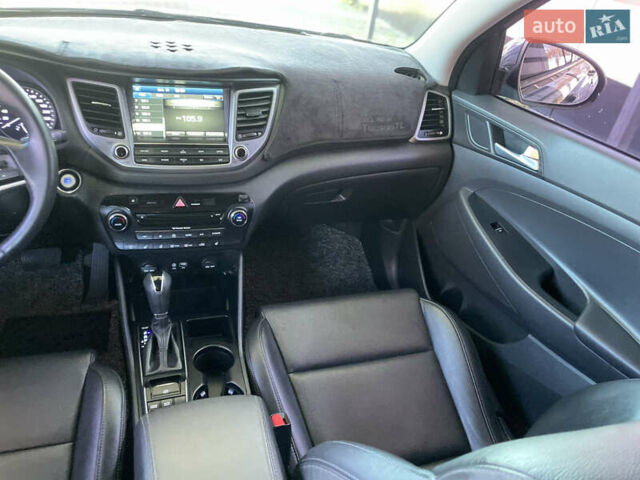 Хендай Туксон 2015 в Виннице на Automoto.ua Серый Хендай Туксон, объемом двигателя 2 л и пробегом 124 тыс. км за 20800 $, фото 24 на Automoto.ua