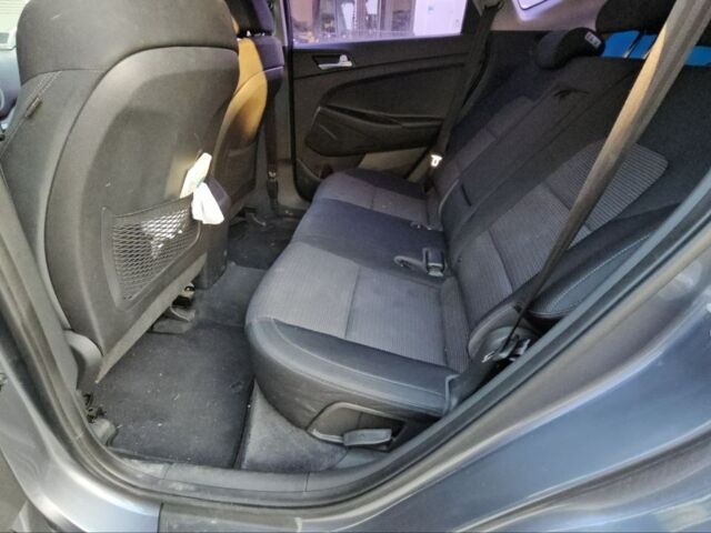 Сірий Хендай Туксон, об'ємом двигуна 1.7 л та пробігом 229 тис. км за 13300 $, фото 19 на Automoto.ua