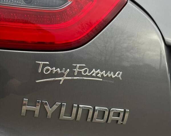 Серый Хендай Туксон, объемом двигателя 1.69 л и пробегом 293 тыс. км за 12950 $, фото 58 на Automoto.ua