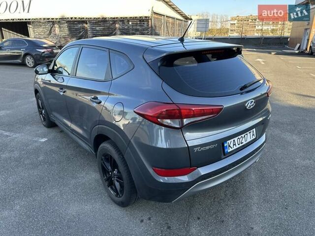 Серый Хендай Туксон, объемом двигателя 2 л и пробегом 124 тыс. км за 16900 $, фото 10 на Automoto.ua