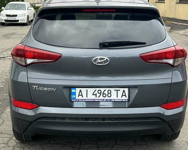 Хендай Туксон 2016 у Києві на Automoto.ua Сірий Хендай Туксон, об'ємом двигуна 2 л та пробігом 142 тис. км за 15200 $, фото 4 на Automoto.ua