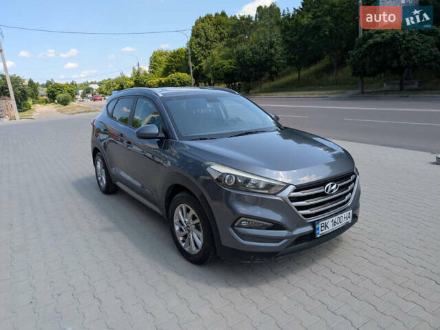 Сірий Хендай Туксон, об'ємом двигуна 1.98 л та пробігом 120 тис. км за 15500 $, фото 7 на Automoto.ua
