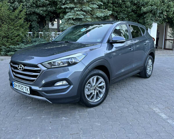 Хендай Туксон 2016 в Одессе на Automoto.ua Серый Хендай Туксон, объемом двигателя 2 л и пробегом 182 тыс. км за 17700 $, фото 2 на Automoto.ua