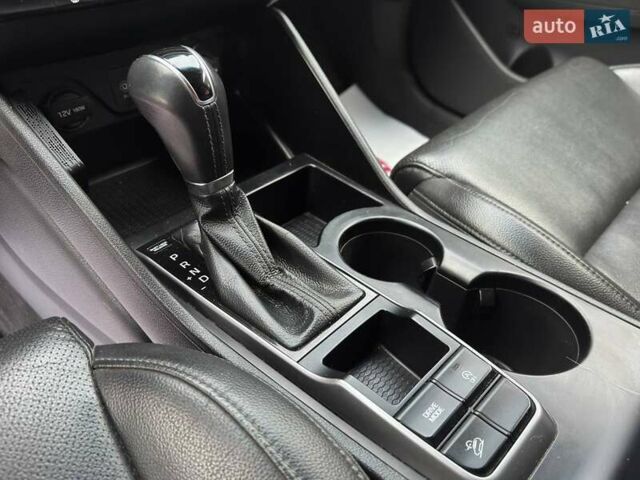 Хендай Туксон 2016 в Львове на Automoto.ua Серый Хендай Туксон, объемом двигателя 2 л и пробегом 192 тыс. км за 19100 $, фото 10 на Automoto.ua