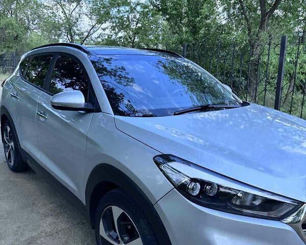 Хендай Туксон 2016 у Дніпро (Дніпропетровську) на Automoto.ua Сірий Хендай Туксон, об'ємом двигуна 1.59 л та пробігом 177 тис. км за 14500 $, фото 8 на Automoto.ua