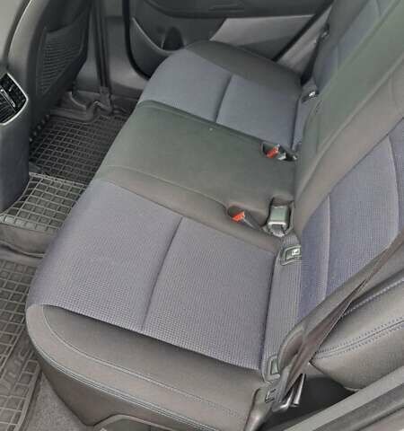 Серый Хендай Туксон, объемом двигателя 1.59 л и пробегом 57 тыс. км за 17300 $, фото 10 на Automoto.ua