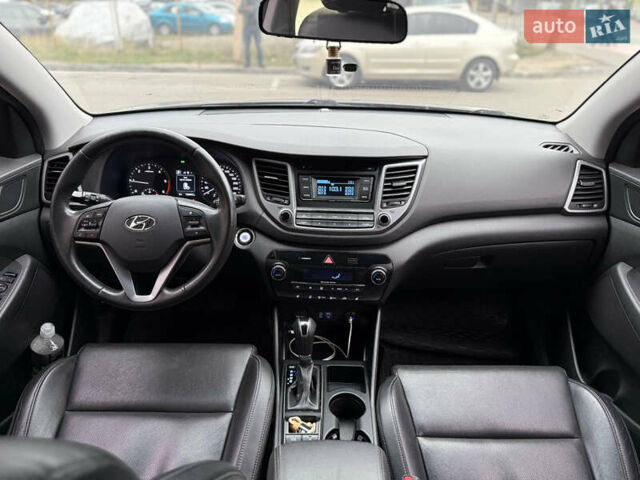 Сірий Хендай Туксон, об'ємом двигуна 1.69 л та пробігом 130 тис. км за 16800 $, фото 10 на Automoto.ua