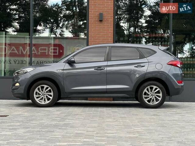 Хендай Туксон 2016 в Киеве на Automoto.ua Серый Хендай Туксон, объемом двигателя 1.7 л и пробегом 134 тыс. км за 15990 $, фото 5 на Automoto.ua
