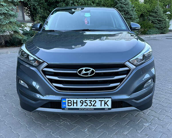 Хендай Туксон 2016 в Одессе на Automoto.ua Серый Хендай Туксон, объемом двигателя 2 л и пробегом 182 тыс. км за 17700 $, фото 4 на Automoto.ua