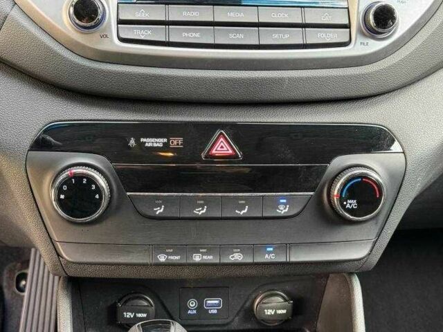 Сірий Хендай Туксон, об'ємом двигуна 1.6 л та пробігом 105 тис. км за 9200 $, фото 10 на Automoto.ua