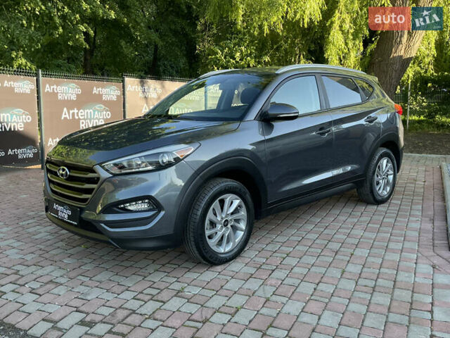 Сірий Хендай Туксон, об'ємом двигуна 2 л та пробігом 93 тис. км за 14300 $, фото 20 на Automoto.ua