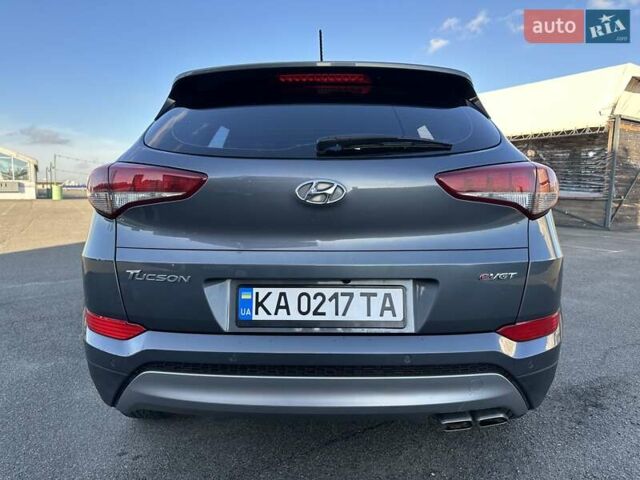 Серый Хендай Туксон, объемом двигателя 2 л и пробегом 124 тыс. км за 16900 $, фото 9 на Automoto.ua