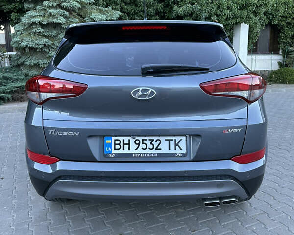 Хендай Туксон 2016 в Одессе на Automoto.ua Серый Хендай Туксон, объемом двигателя 2 л и пробегом 182 тыс. км за 17700 $, фото 9 на Automoto.ua