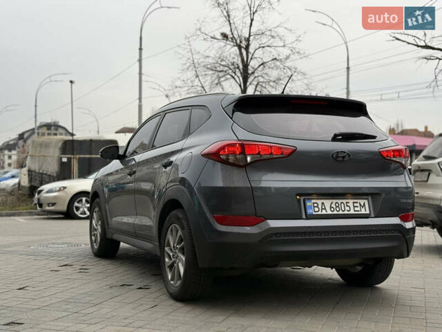 Сірий Хендай Туксон, об'ємом двигуна 1.69 л та пробігом 130 тис. км за 16800 $, фото 2 на Automoto.ua