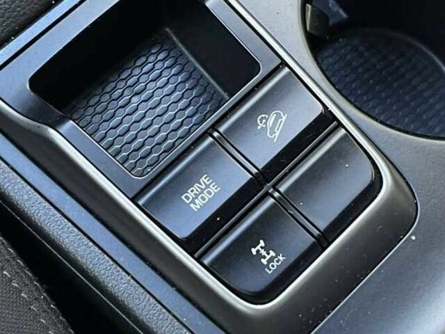 Сірий Хендай Туксон, об'ємом двигуна 2 л та пробігом 125 тис. км за 13600 $, фото 15 на Automoto.ua