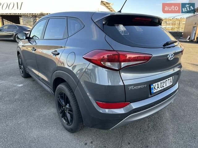 Серый Хендай Туксон, объемом двигателя 2 л и пробегом 124 тыс. км за 16900 $, фото 11 на Automoto.ua