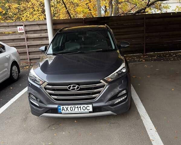 Хендай Туксон 2016 в Харькове на Automoto.ua Серый Хендай Туксон, объемом двигателя 2 л и пробегом 134 тыс. км за 20500 $, фото 8 на Automoto.ua