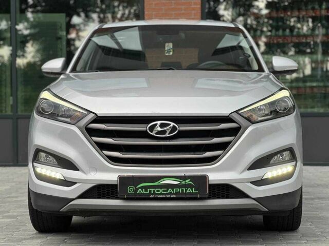 Серый Хендай Туксон, объемом двигателя 1.7 л и пробегом 110 тыс. км за 15990 $, фото 1 на Automoto.ua