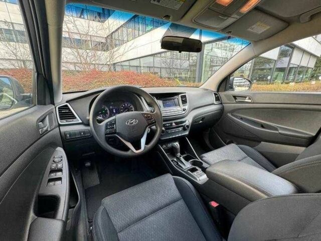 Сірий Хендай Туксон, об'ємом двигуна 1.6 л та пробігом 105 тис. км за 9200 $, фото 8 на Automoto.ua