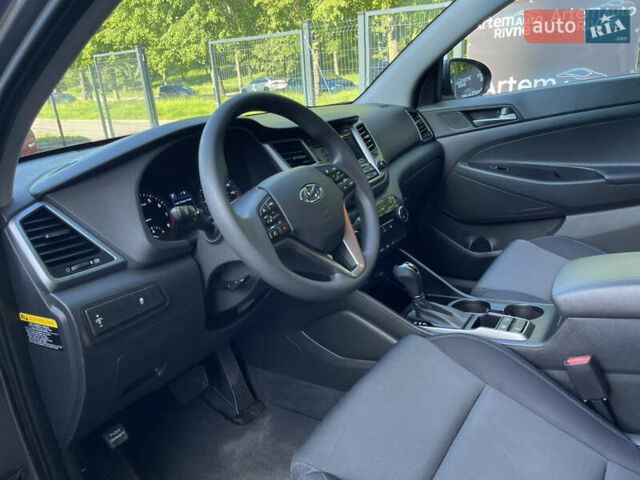Сірий Хендай Туксон, об'ємом двигуна 2 л та пробігом 93 тис. км за 14300 $, фото 8 на Automoto.ua