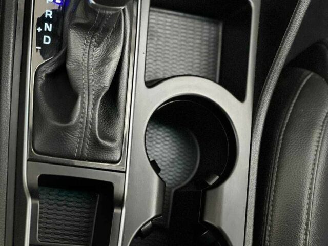 Серый Хендай Туксон, объемом двигателя 1.7 л и пробегом 110 тыс. км за 15990 $, фото 16 на Automoto.ua