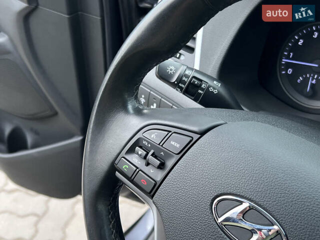 Серый Хендай Туксон, объемом двигателя 1.6 л и пробегом 188 тыс. км за 15990 $, фото 27 на Automoto.ua